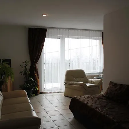 Homestay Dw Averon *